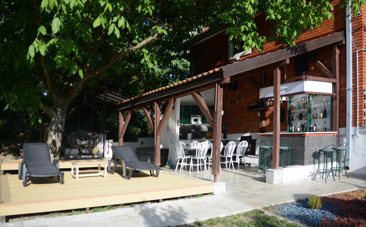 Villa Dijana - Pool, Spa, Outdoor Kitchen Belgrado Esterno foto