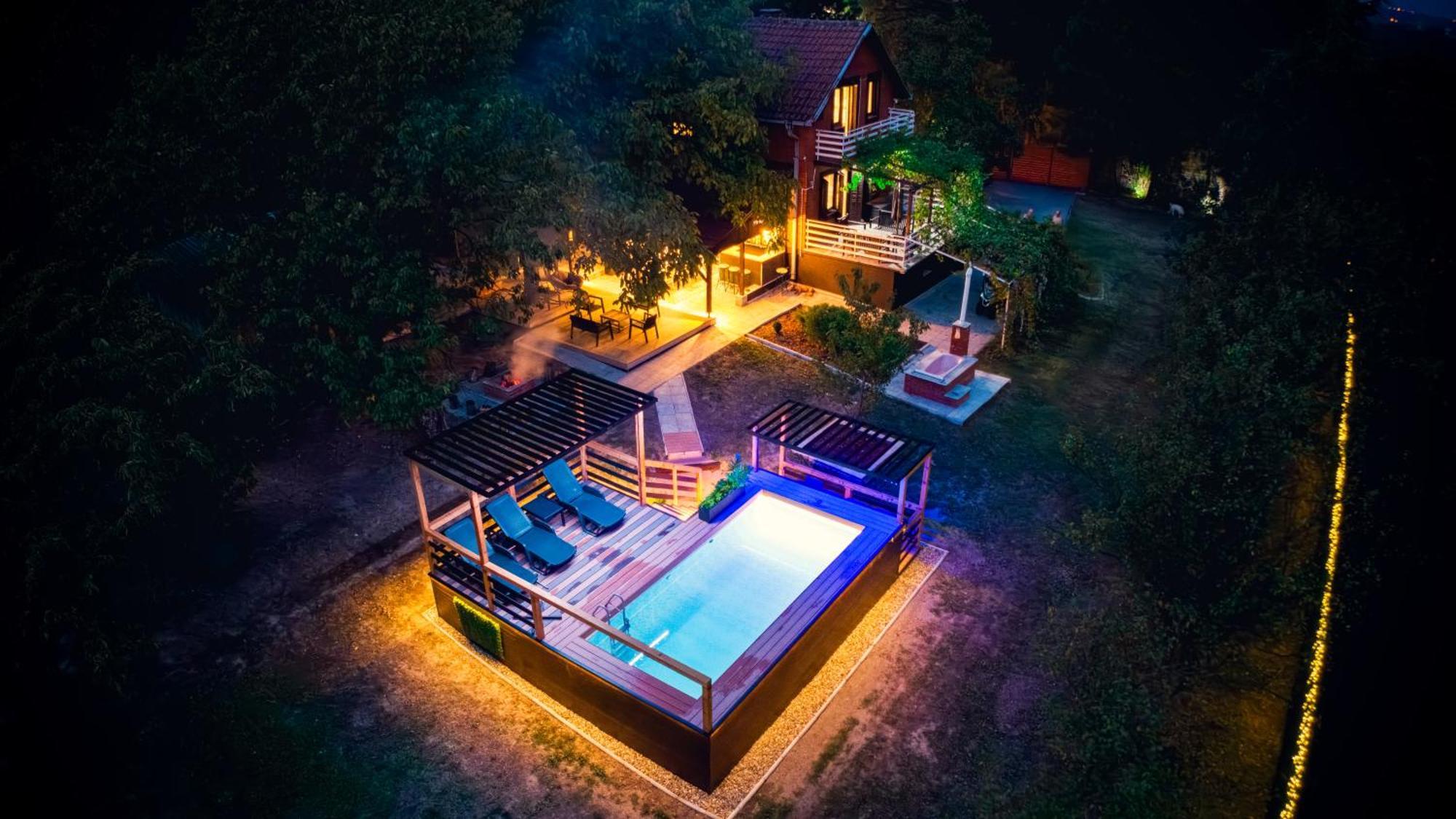 Villa Dijana - Pool, Spa, Outdoor Kitchen Belgrado Esterno foto